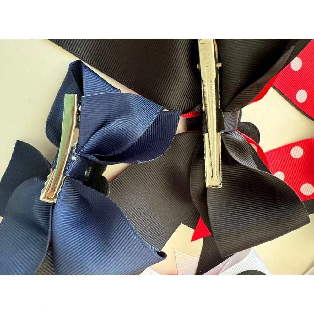 Set of 19 Mickey/Minnie Mouse Bows small and large Disney Fun‎